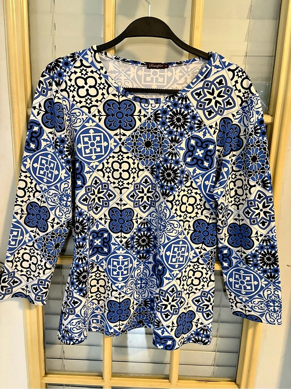 J.McLaughlin Wavesong Tee in Mythic Tile Blue & White Medium
